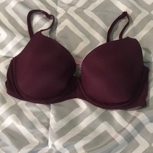 PINK wear everywhere lightly lined bra.